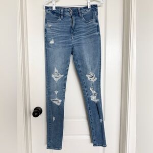 American Eagle Super High Rise Dream Jean Distressed Jeggings Size 6 Regular